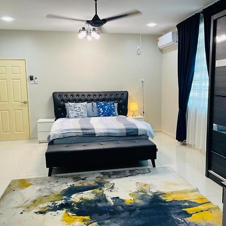 Nazirin Homestay No 27 Tmn Desa Manjung Lumut Dış mekan fotoğraf