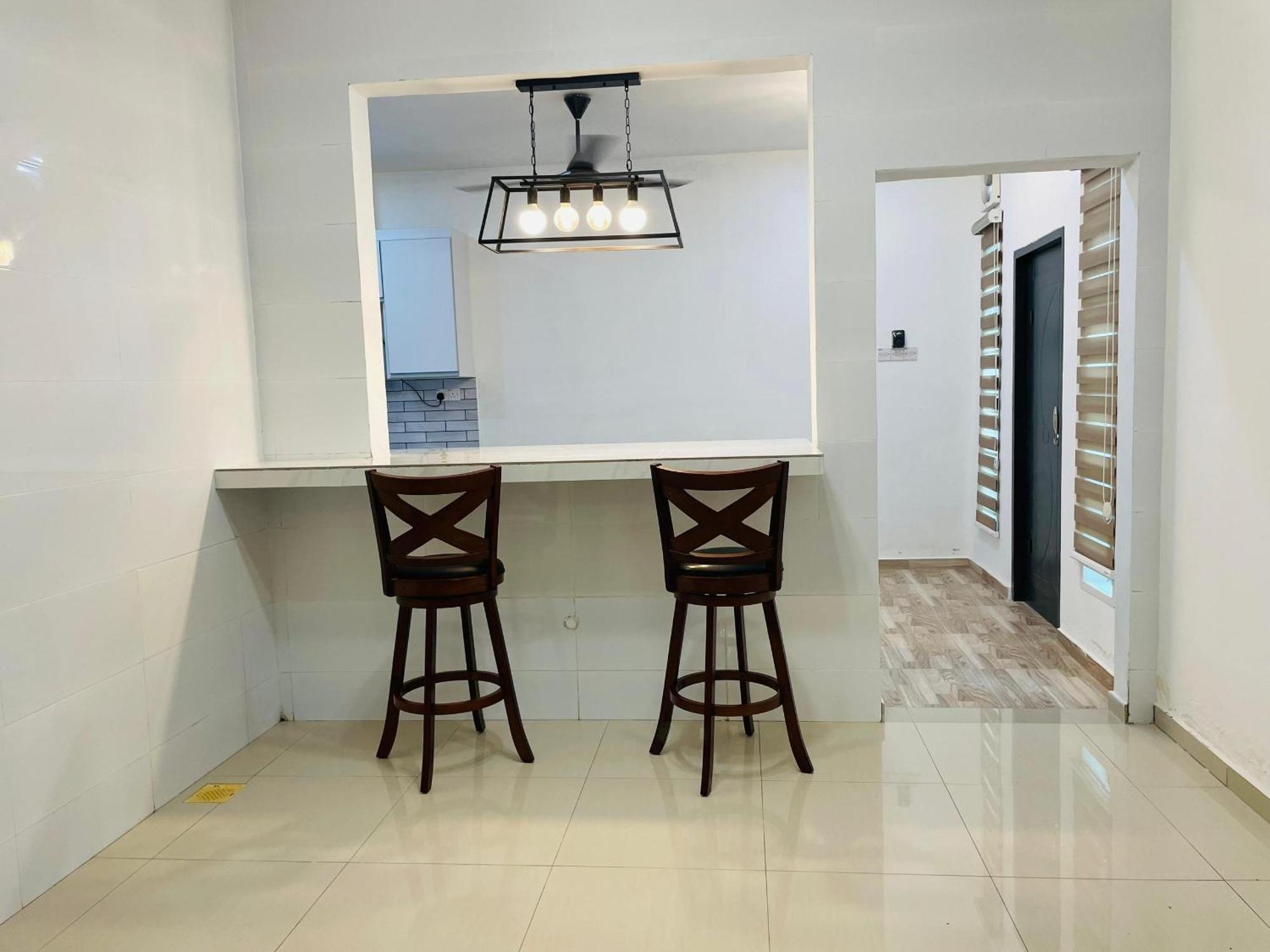 Nazirin Homestay No 27 Tmn Desa Manjung Lumut Dış mekan fotoğraf